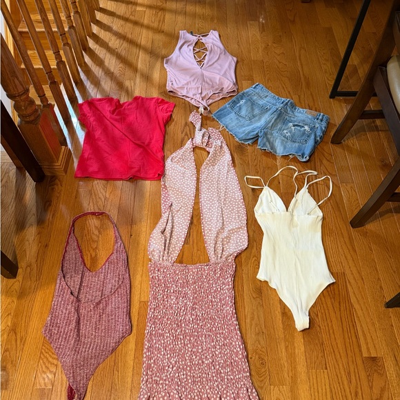 Sexy Bodysuit Bundle | 3 Bodysuits + 1 Dress + 1 shorts + 1 t-shirt | XS–M - Picture 2 of 11